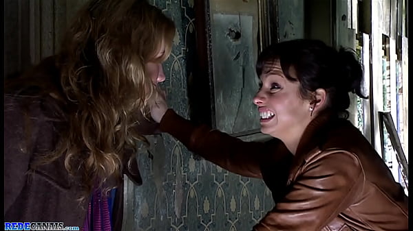 Doctor Who Se Mete En Mia Khalifa, Y Ella Lo Cabalga Sin Control