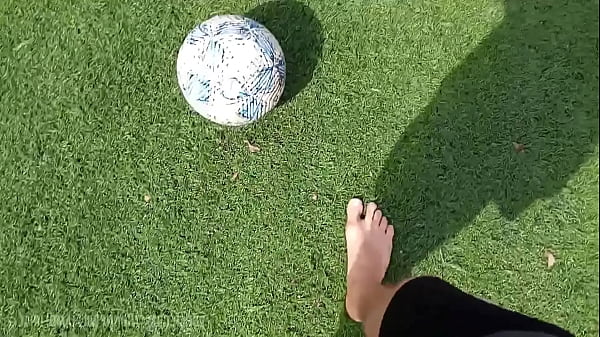 Pés Nus, Adoração Suada, Jogando Sem Limite