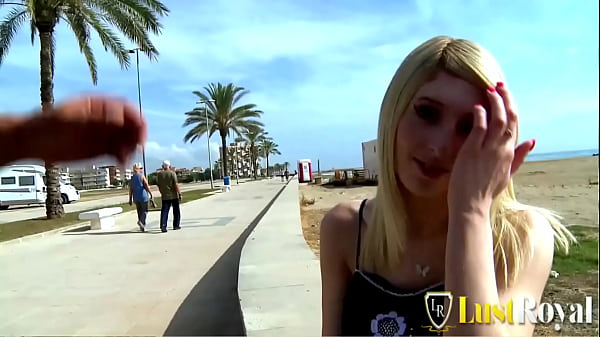 Tourists Snatch A Blonde Slut For A Wild Outdoor Fuck