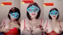 Remas Toket Kak Zoeyy, Bikin Makin Panas
