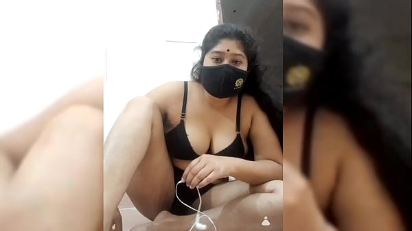 Watch A Desi Girl’s Steamy Live Sex Show