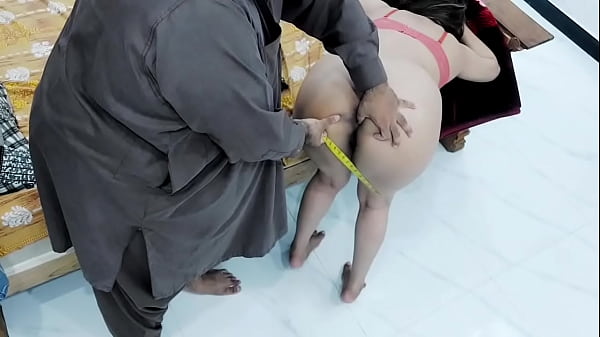 Indian Tailor Pounding Village Gawar Girl’s Big Ass Like A Slut, Rough Doggy Style With Dirty Hindi Talk