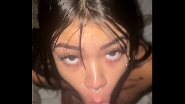 Top Young Model Gives A Steamy Blowjob