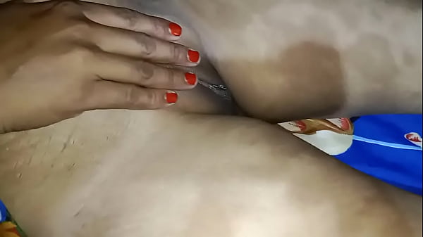 2023 Desi Bhabhi Ki Saree Mein Gaon Mein Chudai, Uski Kharri Hindi Awaaz Mein Sexy Hardcore Fucking