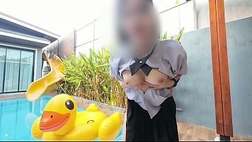 Ninewthai สอยกะหรี่สไตล์ซ้อ ริมสระ Pool Villa Xxx แม่งโคตรน่าโดนเลย ควยเสี่ยเสียบหีมิดด้ามจนร้องลั่น