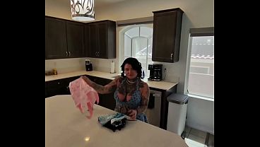 Step-bro Slips His Stepsis A Freaky Surprise / Naughty Compilation