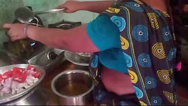 Indian Housewife’s Spicy Kitchen Affair With Her Boyfriend