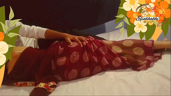 पति के न होने पर उसके भाई के साथ गरमागरम रात