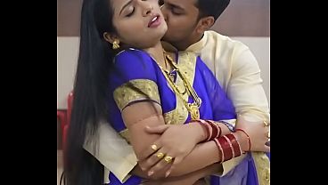 Bhabhi Ke Hothon Pe Devar Ka Zor, Chummiyon Mein Chhupi Hai Raat Ki Shor