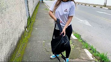 Escândalo Gostoso: Aluna Se Entregou Pro Professor Na Frente Da Escola
